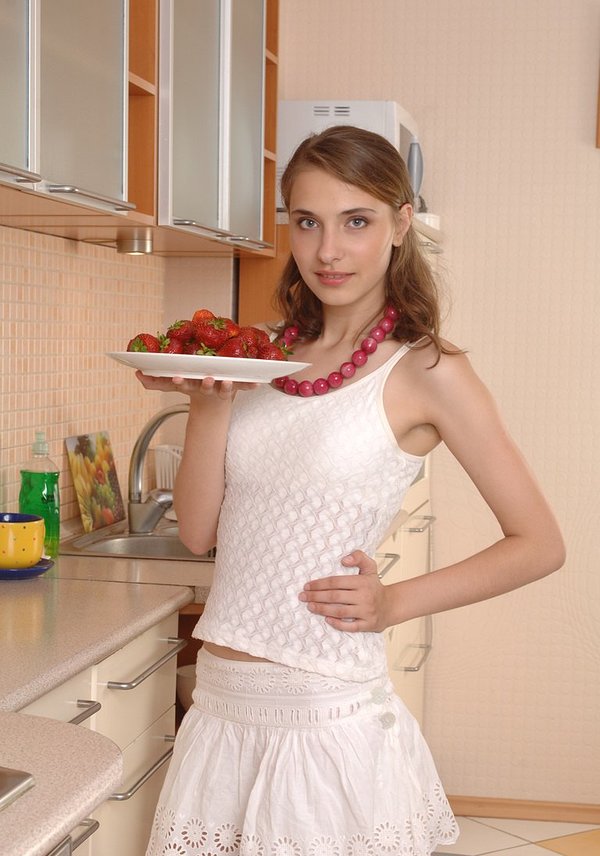 Алиса, 25 лет, 0 размер груди